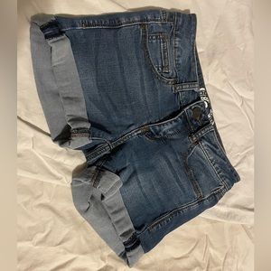 SO MIDI RISE SHORTS SIZE 3